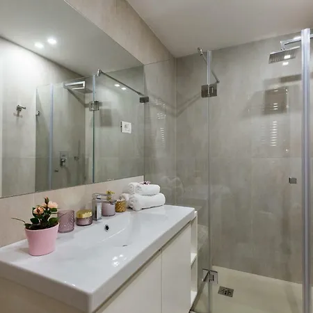 Διαμέρισμα Ninedaysuite Rooftop Terrace *